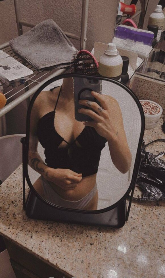 Harleeh desnuda #108227374