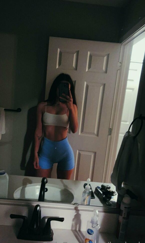 Harleeh desnuda #108227401