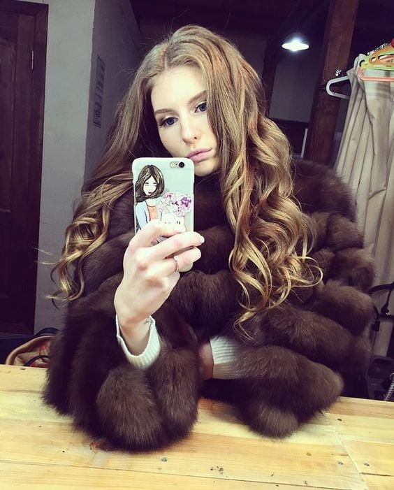 woman in fur coat 23 #99827933