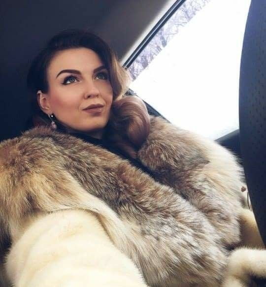 woman in fur coat 23 #99828148