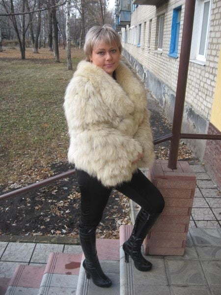 woman in fur coat 23 #99828229