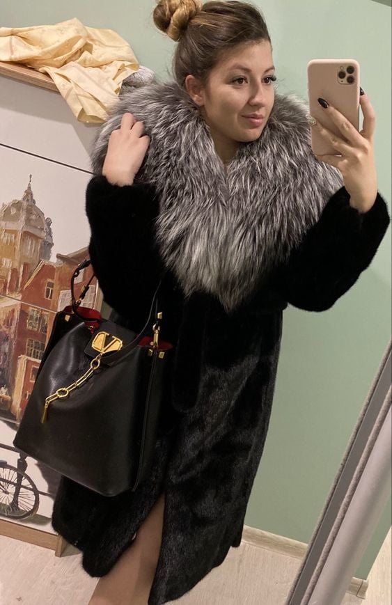 woman in fur coat 23 #99828320