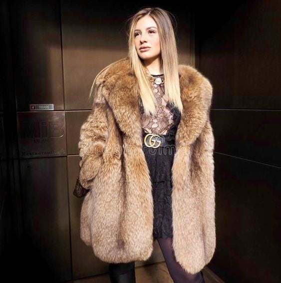 woman in fur coat 23 #99828332