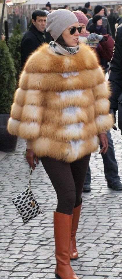 woman in fur coat 23 #99828477