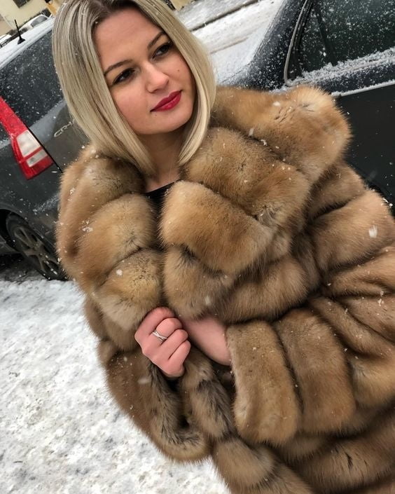 woman in fur coat 23 #99828652