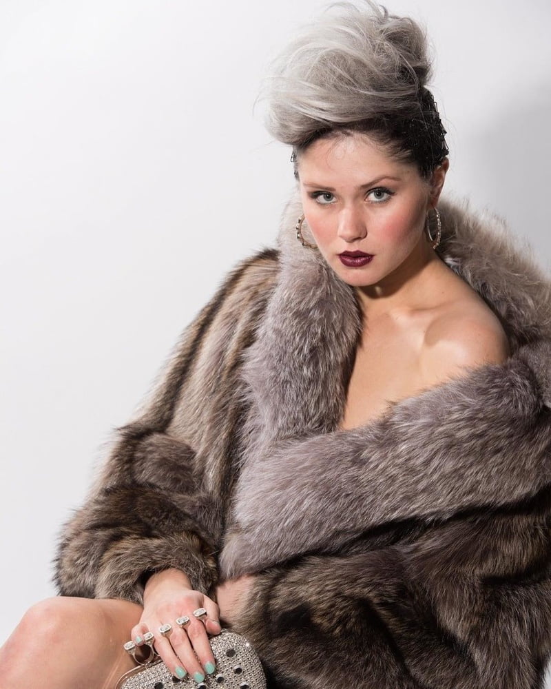 woman in fur coat 23 #99828794