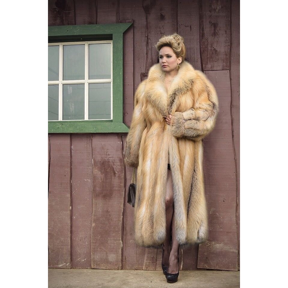 woman in fur coat 23 #99828797