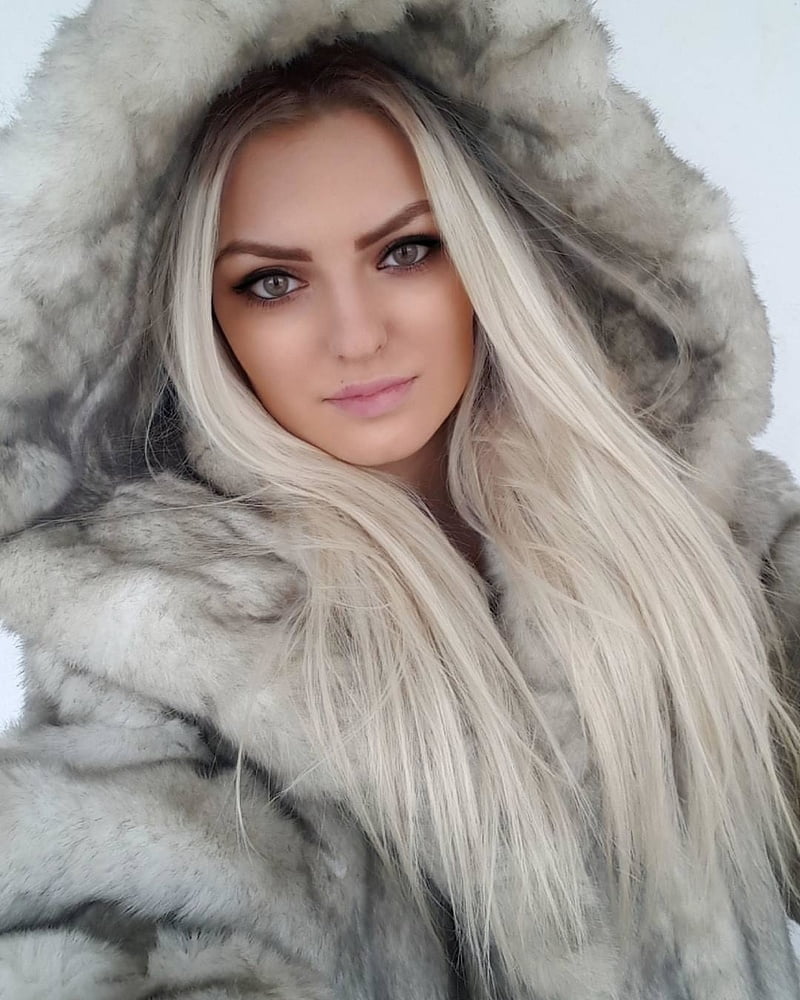 woman in fur coat 23 #99828811