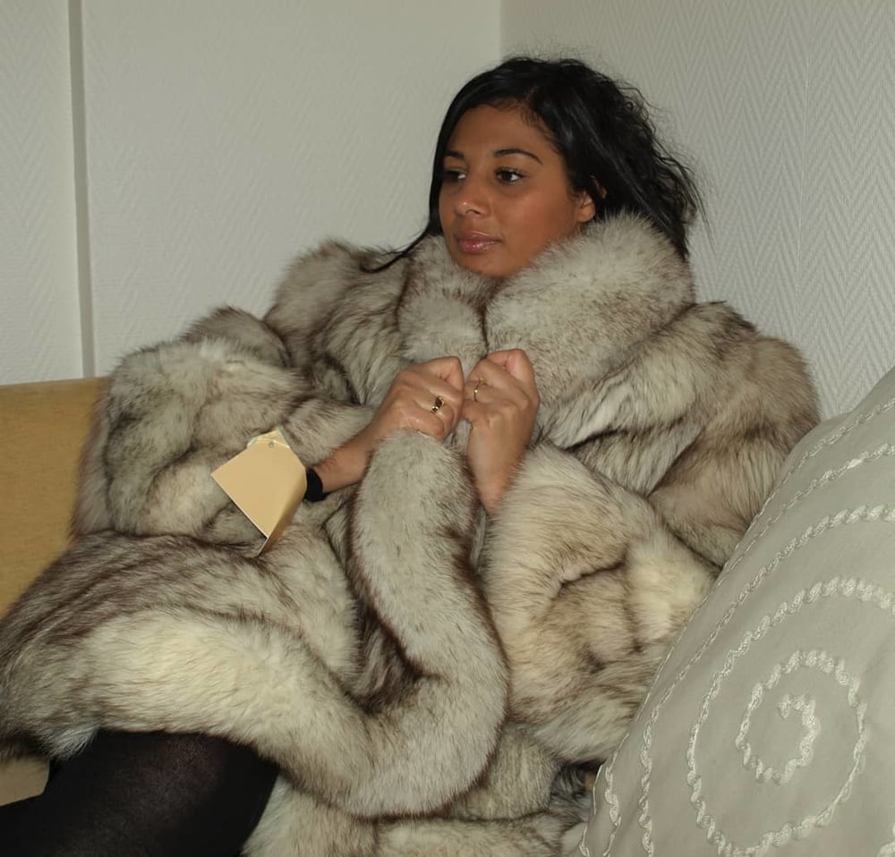 woman in fur coat 23 #99828934