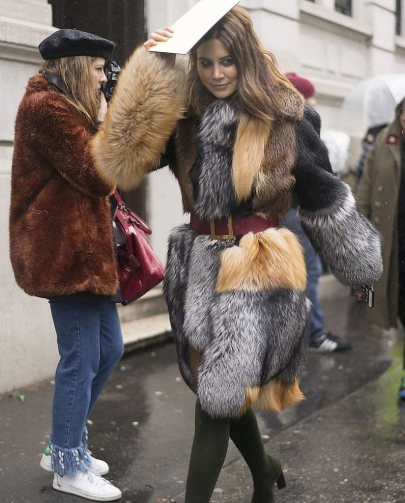 woman in fur coat 23 #99829017