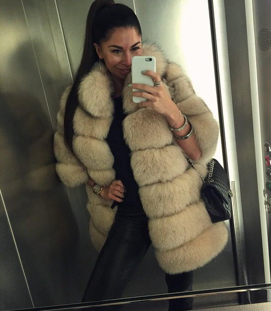 woman in fur coat 23 #99829025