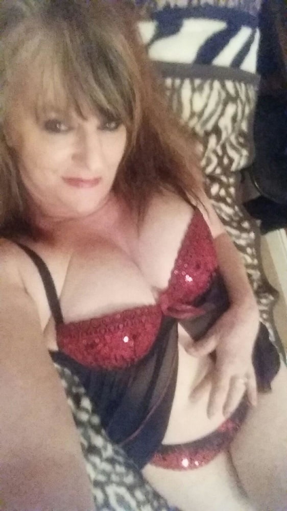 Alex Sperma Hure
 #90357438