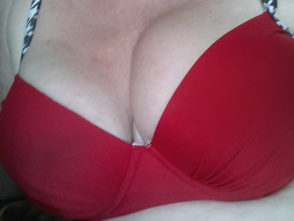 Alex Sperma Hure
 #90357589