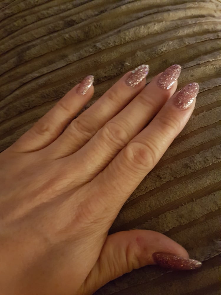 夫人の手
 #94079091