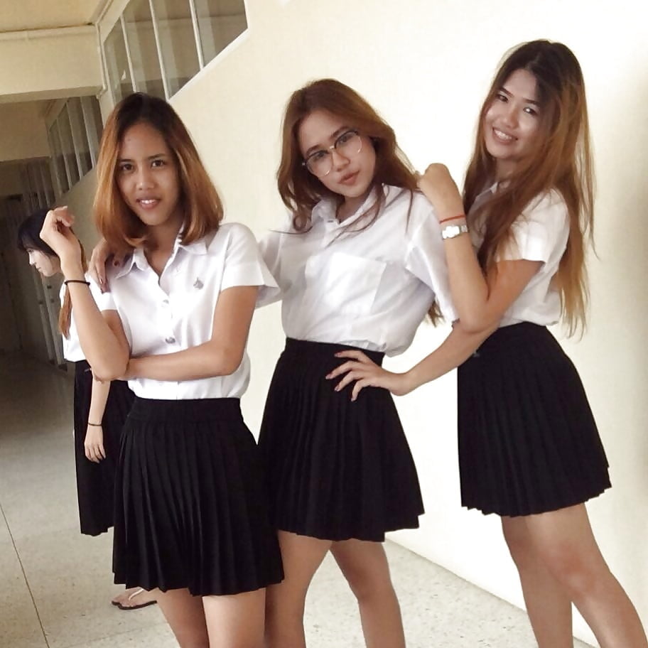 Thai uni girls
 #104983239