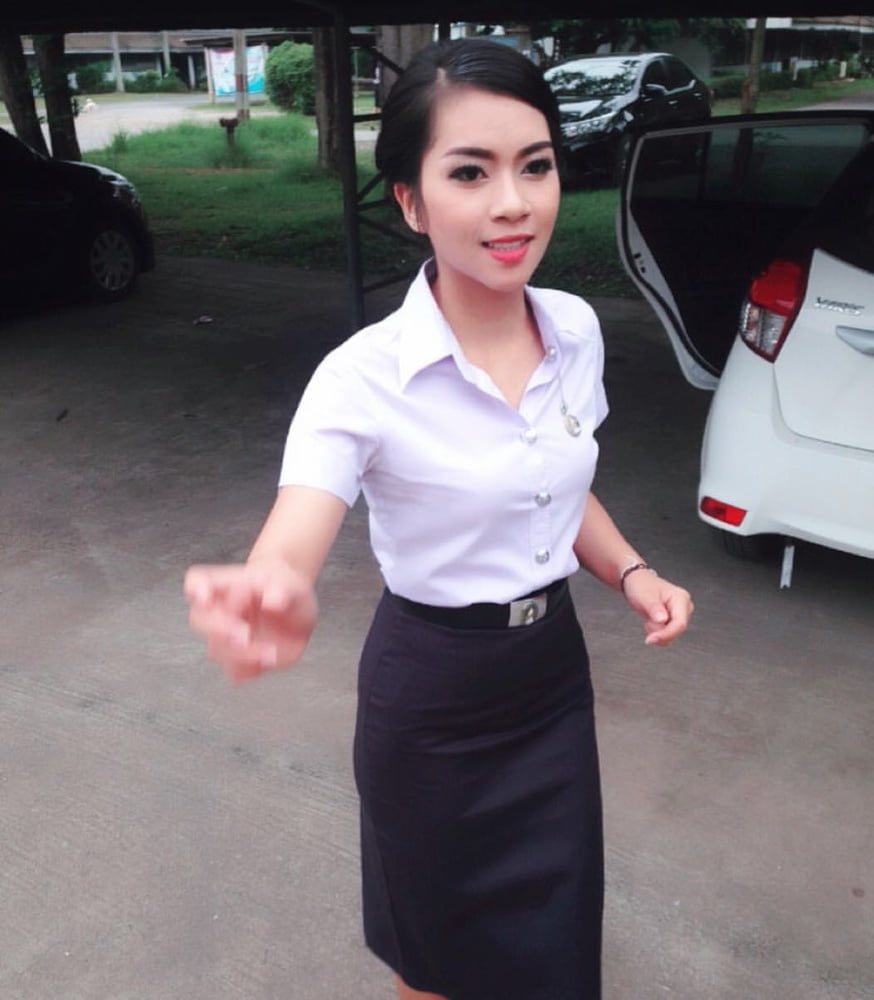 Thai uni girls
 #104983245