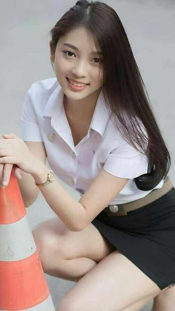 Thai uni girls
 #104983393
