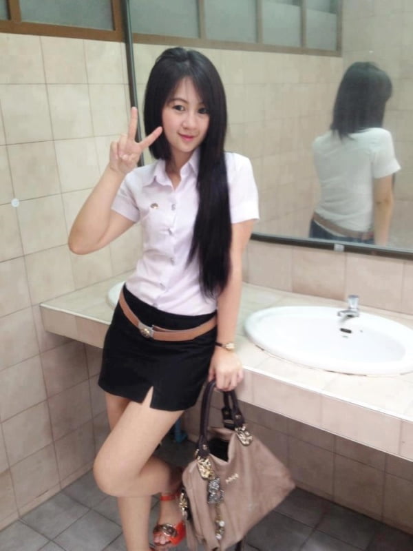 Thai uni girls
 #104983430