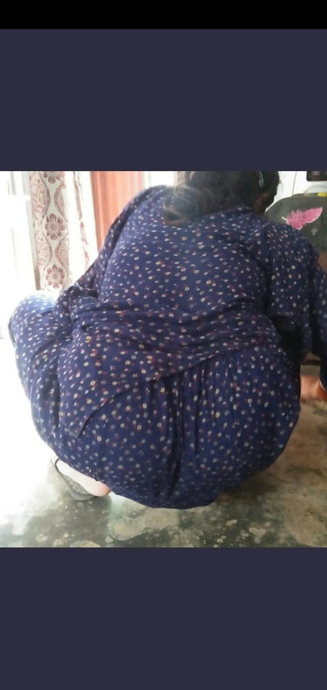 インドの太ったおばさん 4
 #80454373