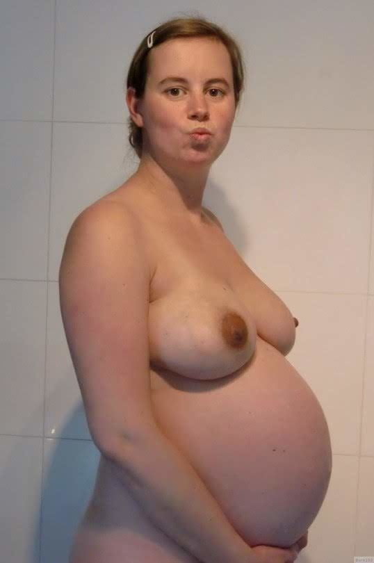 Donna incinta 14
 #103928636