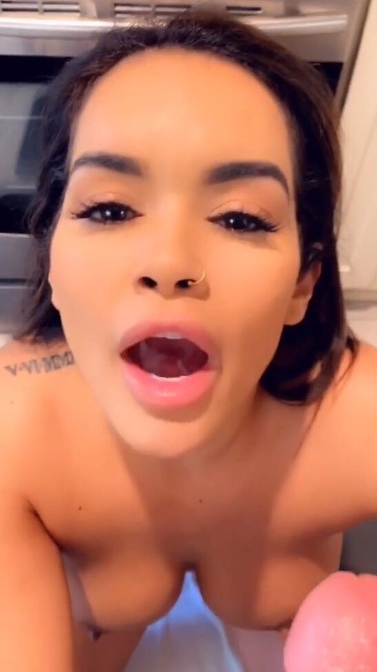 Daisy Marie desnuda #109007385