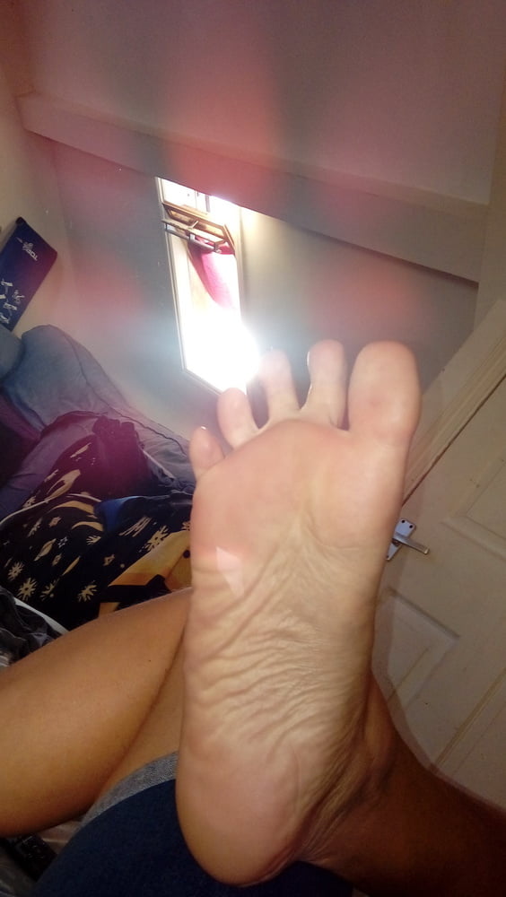 I miei piedi maschili
 #92383118