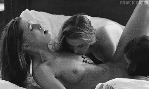 Versilberte Sex-Schichten
 #87815798