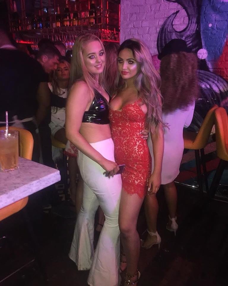 Estúpidas putas chavas pt.8
 #106523586