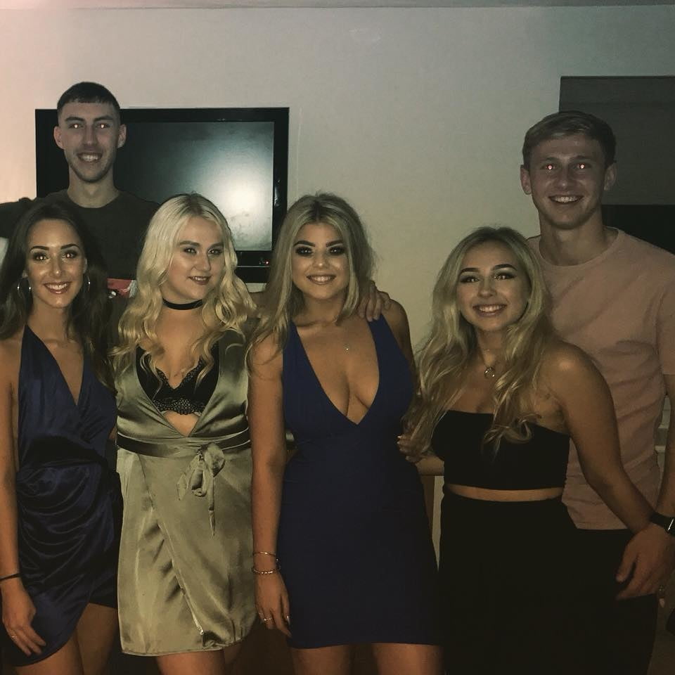 Estúpidas putas chavas pt.8
 #106523633