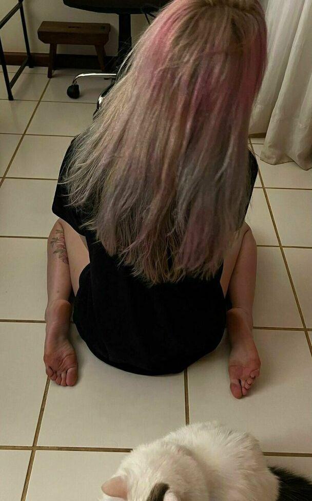 Sasa desnuda #109792617