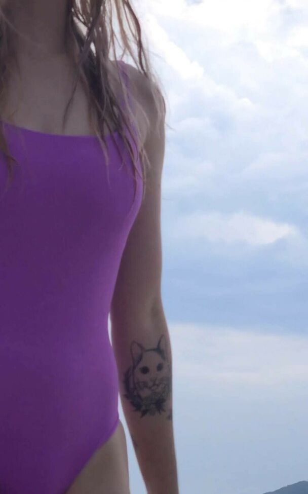 Sasa desnuda #109792715