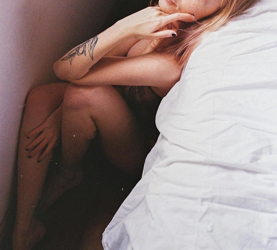 Sasa desnuda #109792844