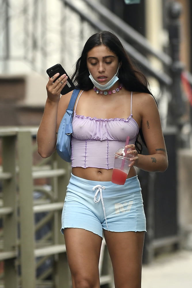 Lourdes leon
 #91604142