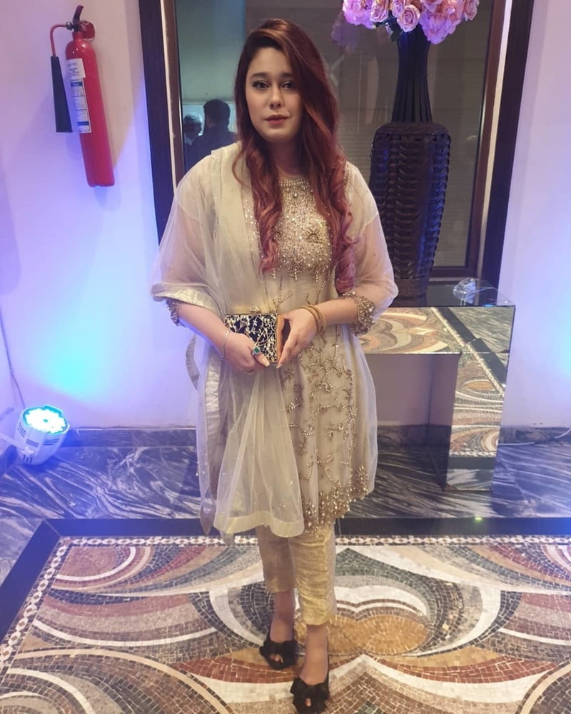 Sexy pakistanische heiße Frauen wankbank
 #99830125