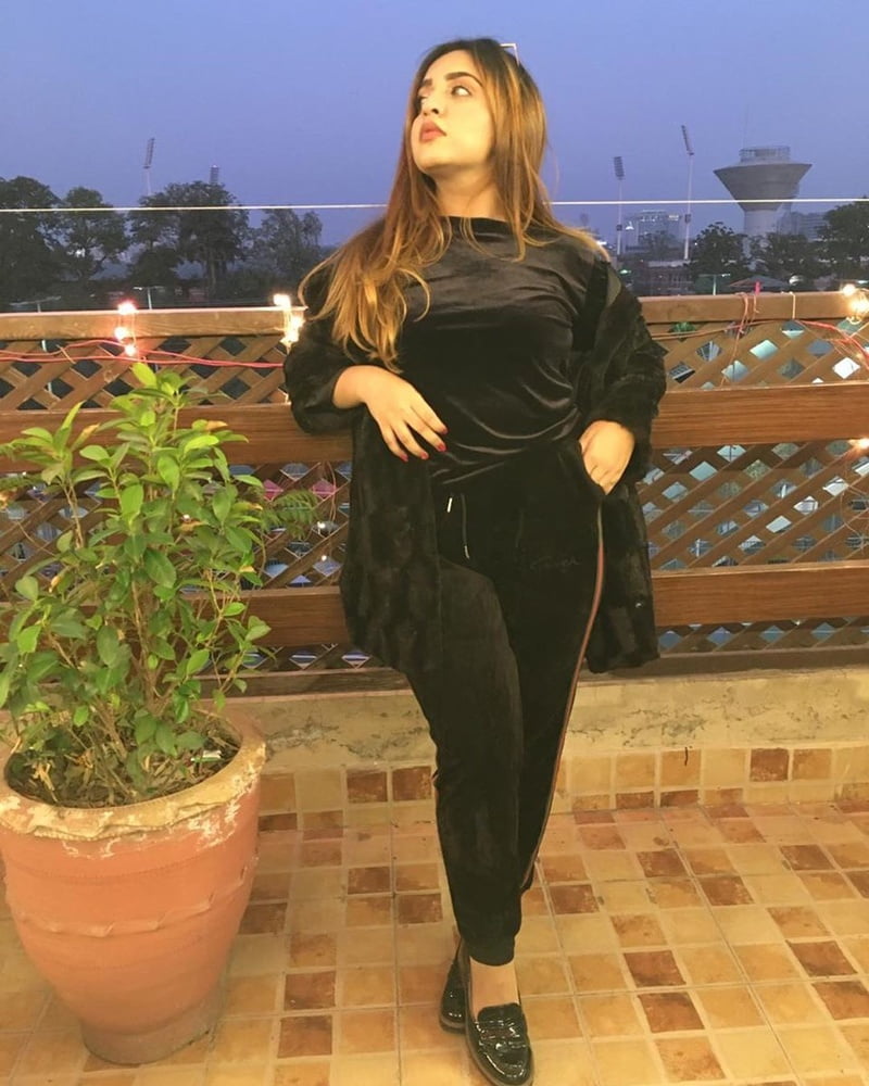 Sexy Pakistani Hot Women WankBank #99830152