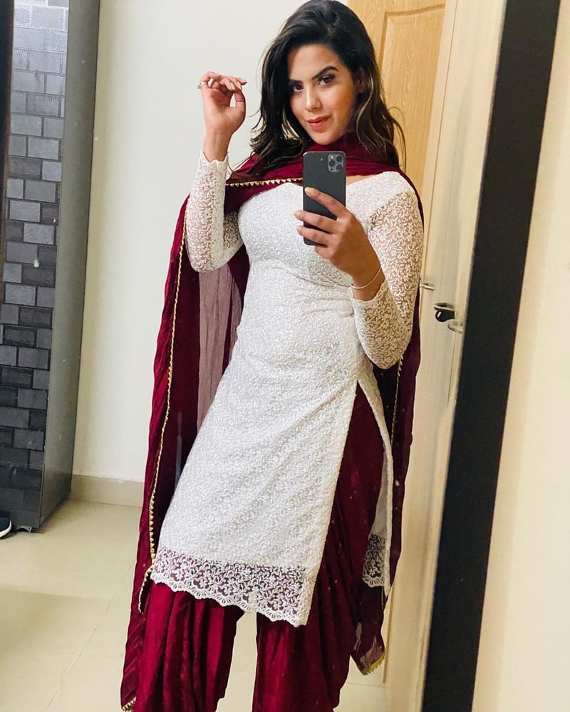 Sexy Pakistani Hot Women WankBank #99830338