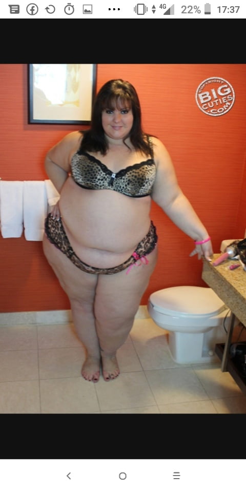 Hoodyman ssbbw 326 . mamma grassa maiali esposti .
 #93575256