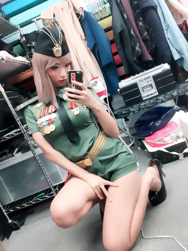 Mädchen aus Japan
 #82077926