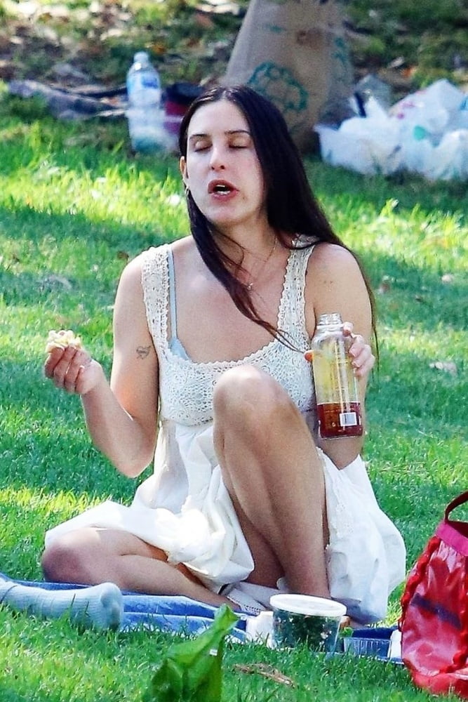 Celebs #18
 #87832066