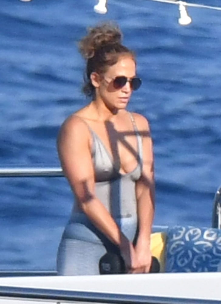 Jennifer Lopez #100154633