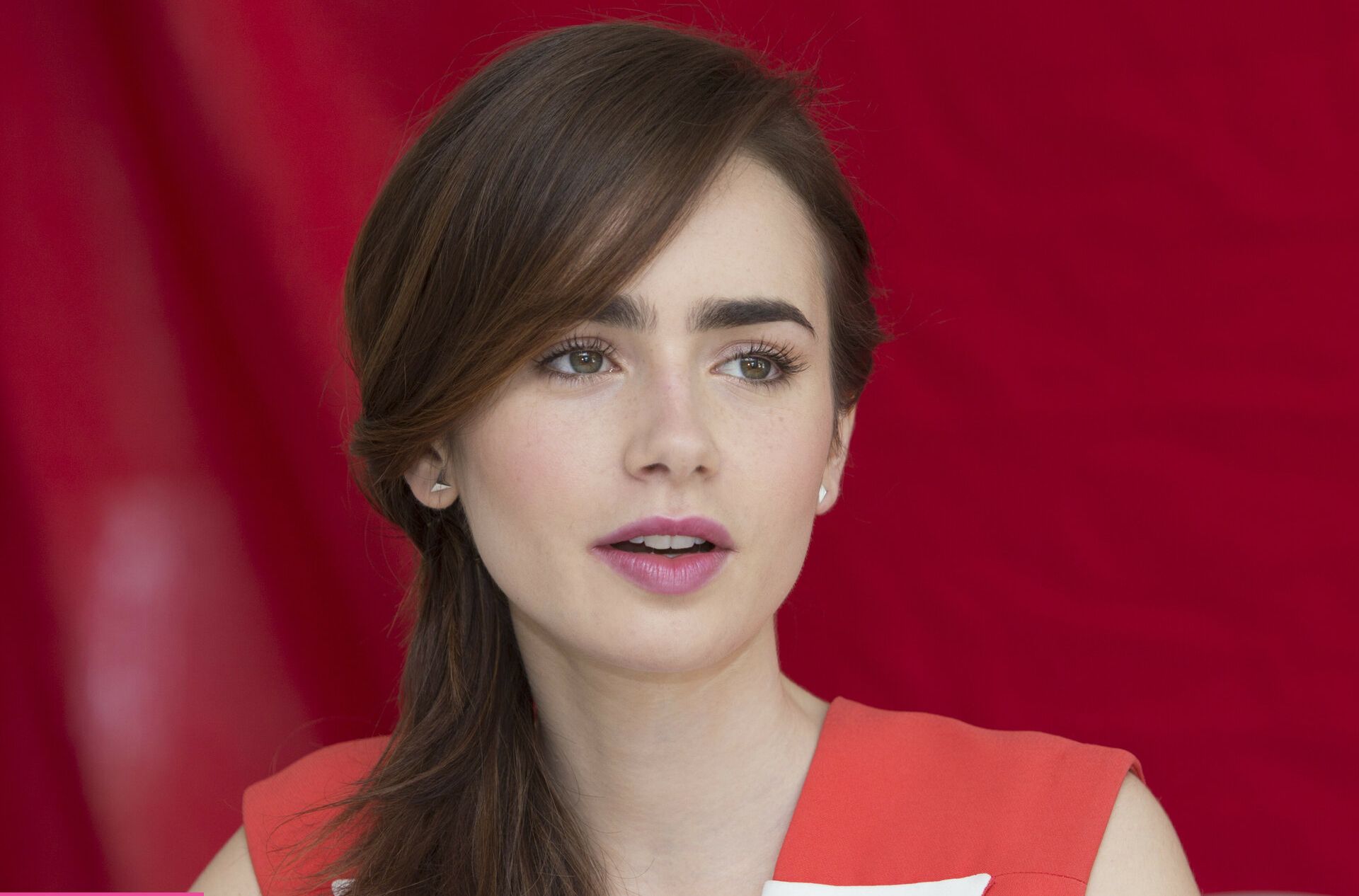 Lily Collins nuda #108640408