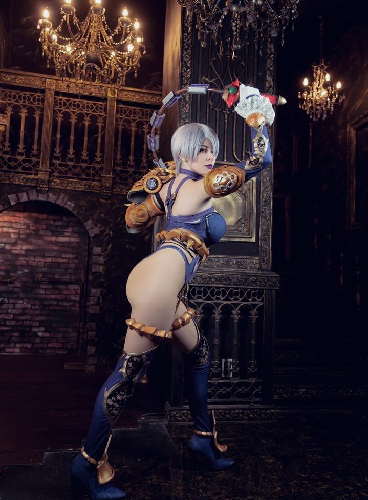 Yuriko Tiger desnuda #108620575