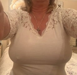 Tying up my tits for a webcam session #106679616