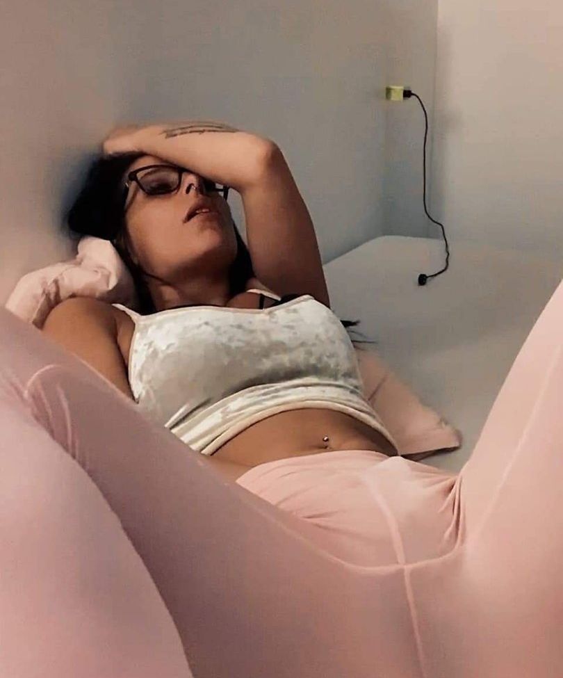 Dianamitderbrille desnuda #108564583