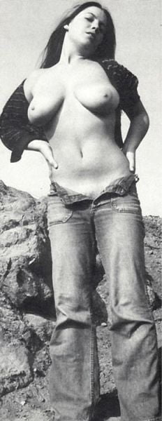 Linda schmitz aka laura lynwood, modello del 1970
 #100989622