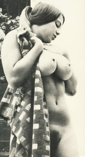 Linda schmitz aka laura lynwood, modèle des années 1970
 #100989652