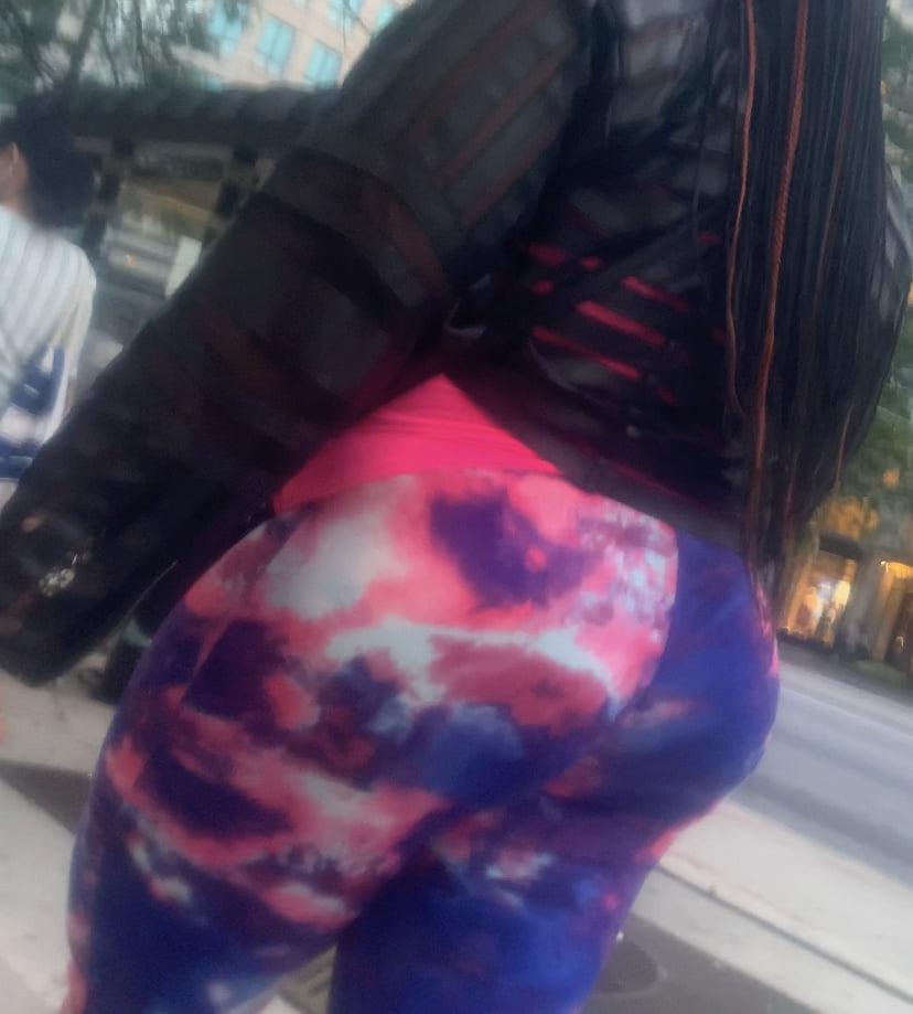 Hombre cándido 1
 #87498460