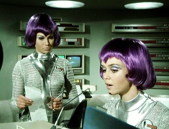 Chicas de ufo
 #93269809