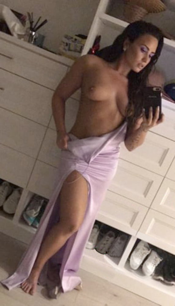 Demi Lovato Nude Photos Leaked #104321033