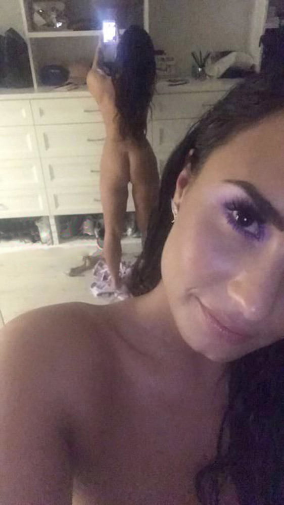 Demi Lovato Nude Photos Leaked #104321036